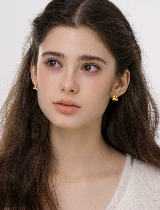 Ribbon Glow Everyday Earrings
